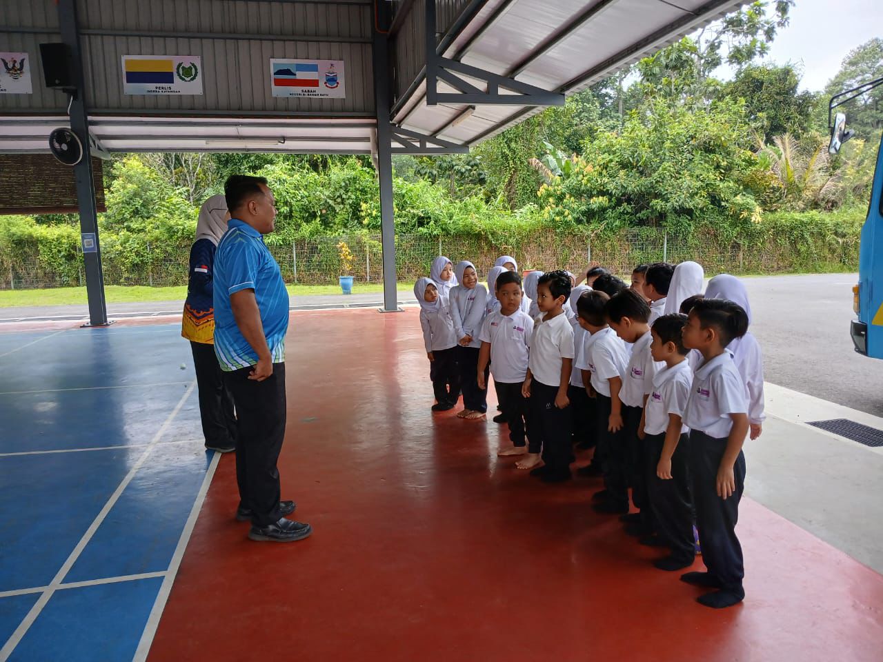 Aktiviti Bersama Team Bas Bergerak Hari Ini!