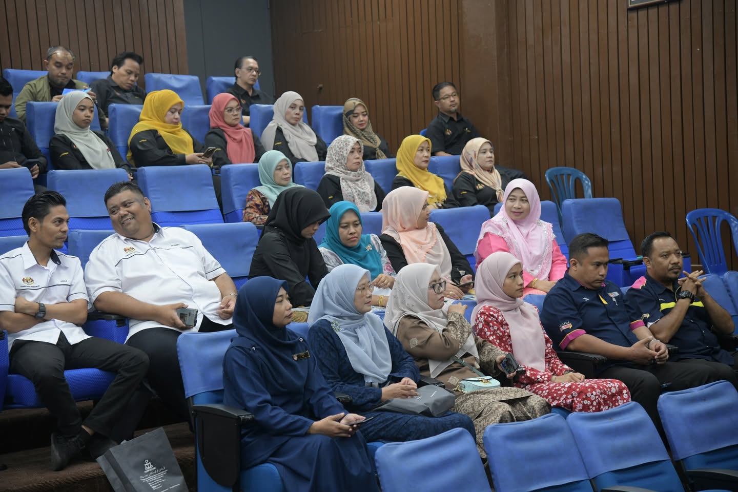 Sorotan forum Hari Pustakawan Kebangsaan & Hari Arkib Antarabangsa