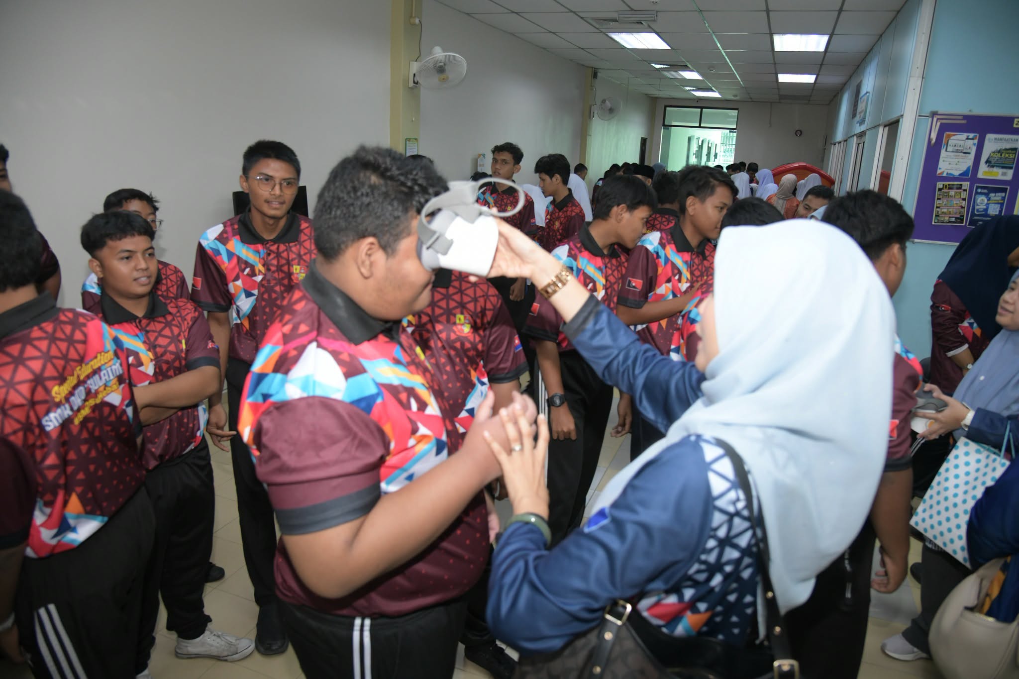 Lawatan Daripada Sekolah Menengah Kebangsaan Dato' Sulaiman 5
