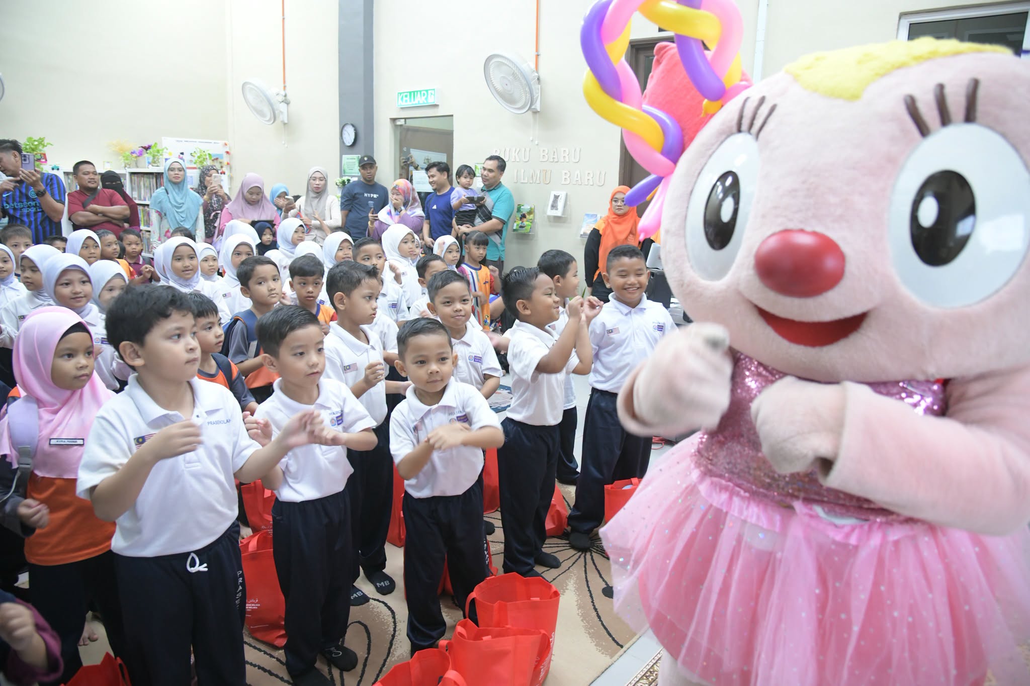 Program Komuniti "Akrab Dengan Ilmu, Bersama Dengan Rakyat" Sempena Wakil Rakyat Untuk Rakyat (WRUR) Dun Serkam 7
